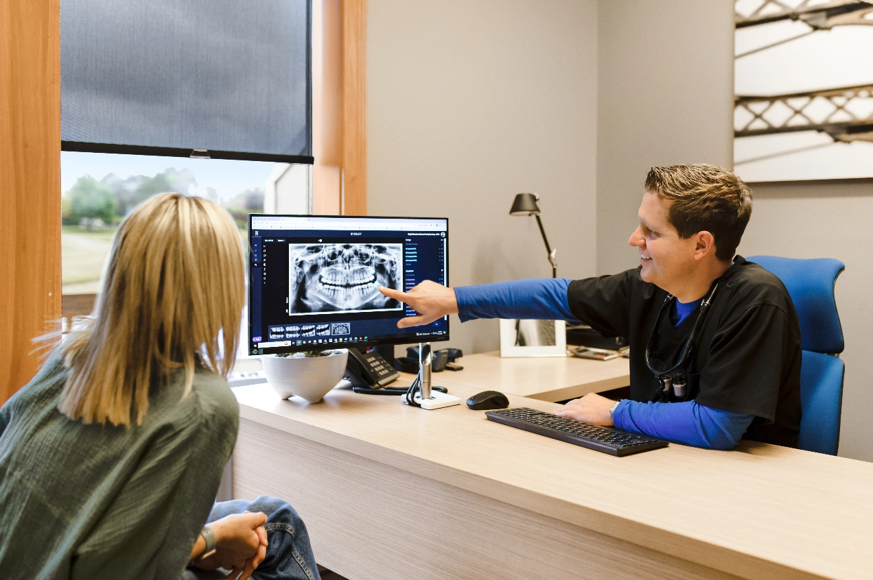 The Cosmetic Consultation: What Dr. Holmes Looks For Before He Ever Mentions a Veneer or Invisalign